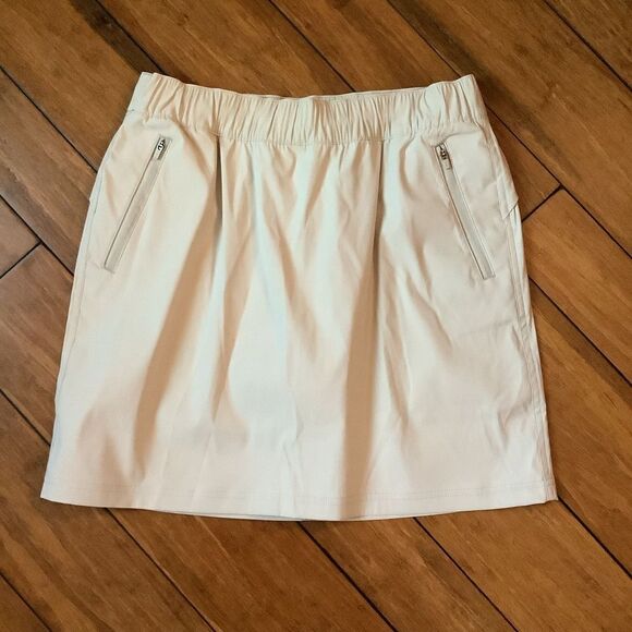 NWT ❤️ Eddie Bauer Rainier Pull On Skort - Picture 1 of 5